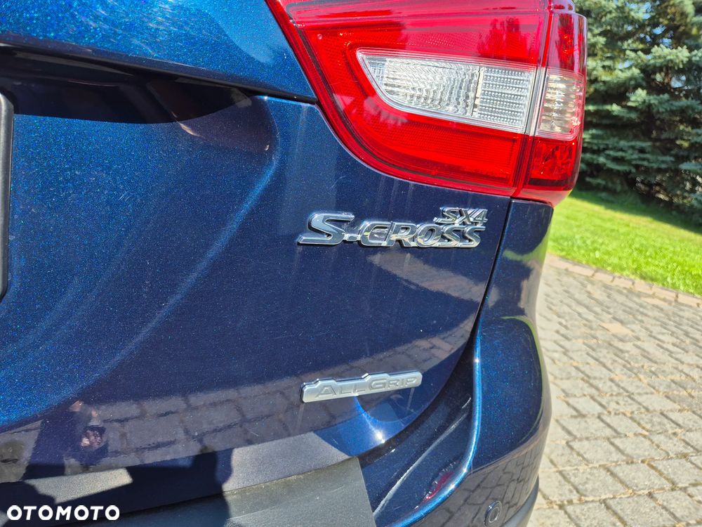 Suzuki SX4 S-Cross 1.4 T Premium 4WD - 9
