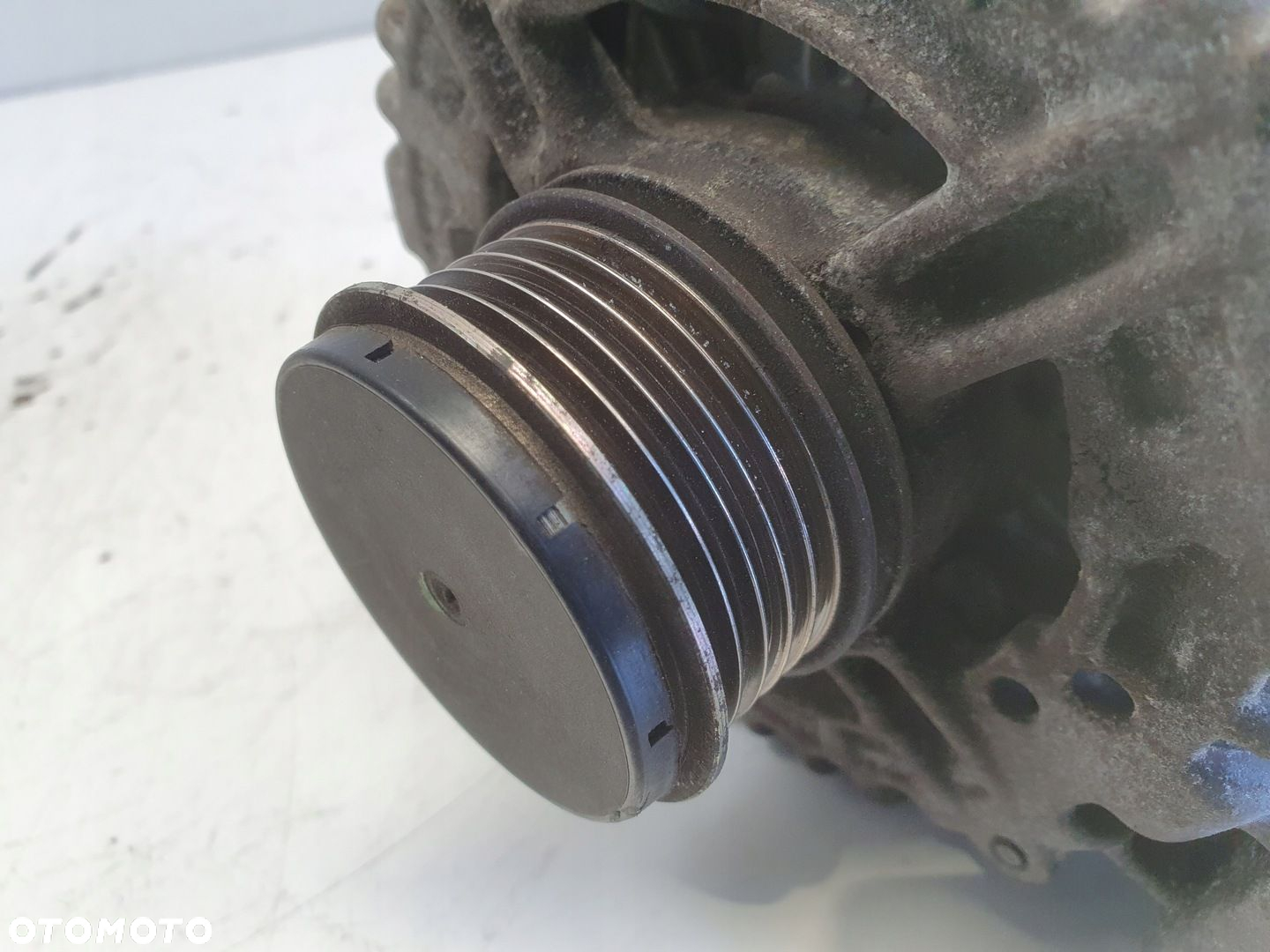 Volvo C30 2.4 D5 06-12r ALTERNATOR 0121615014 - 7
