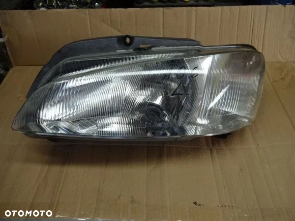 PEUGEOT 106 LAMPA PRZÓD LEWA