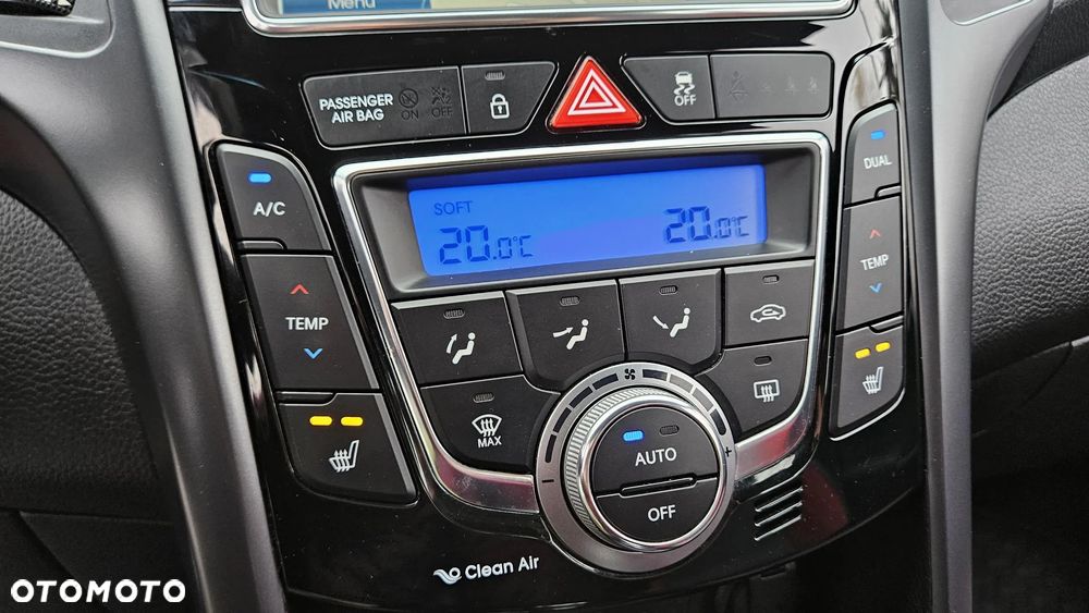 Hyundai i30 1.6 T GDI Turbo - 33