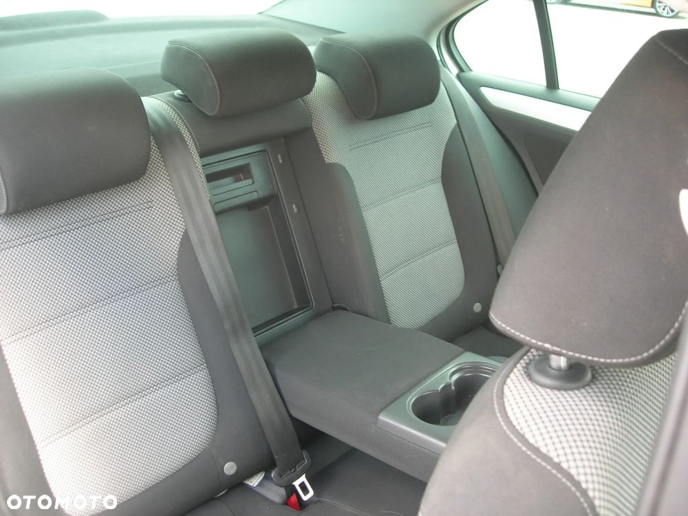 Volkswagen Jetta Hybrid - 20