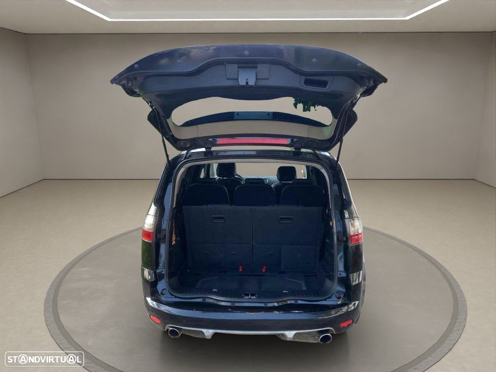 Ford S-Max 2.2 TDCi Titanium 7L - 23
