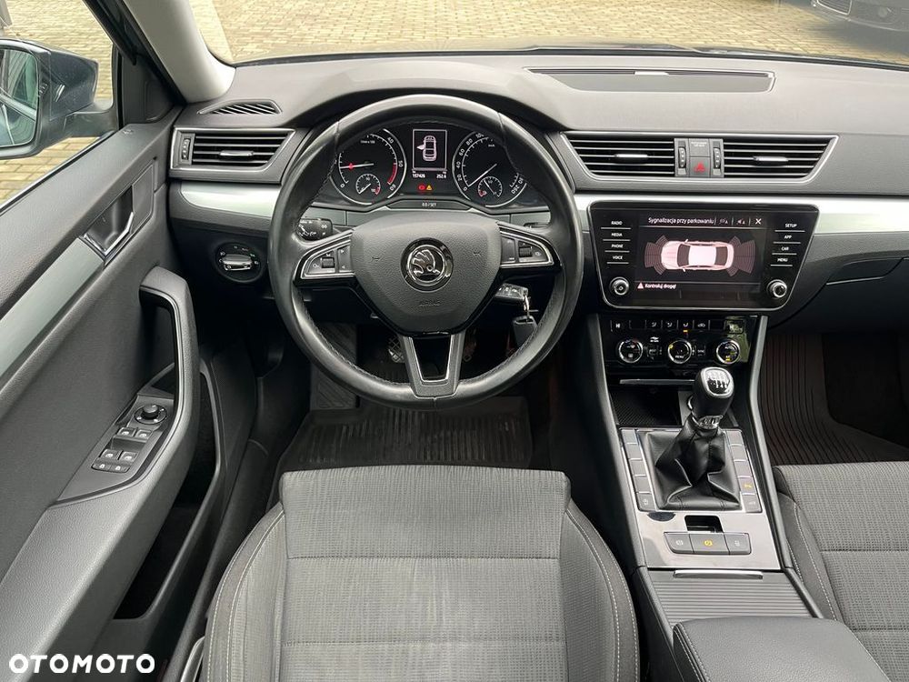 Skoda Superb 2.0 TDI Ambition - 10