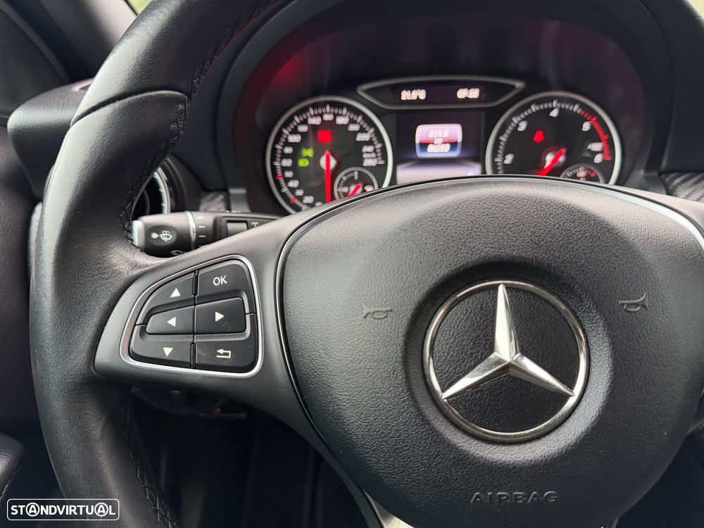 Mercedes-Benz GLA 180 d Style - 17