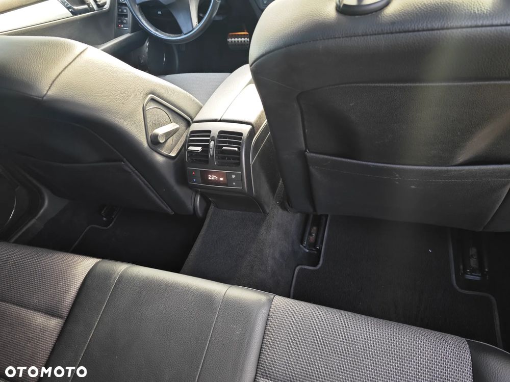 Mercedes-Benz Klasa C 320 CDI Avantgarde 4-Matic - 8