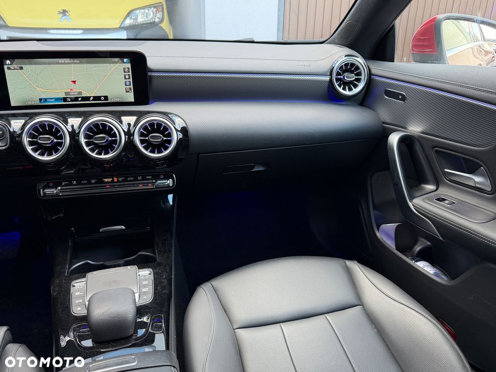 Mercedes-Benz CLA 200 d Progressive 8G-DCT - 6