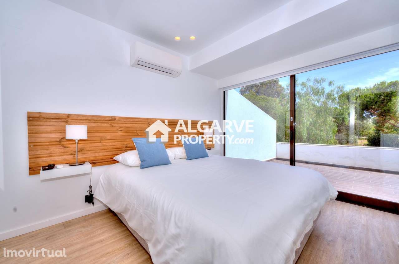 Moradia de Luxo com 3 Quartos no Coração de Vilamoura, Algarve - Grande imagem: 4/42