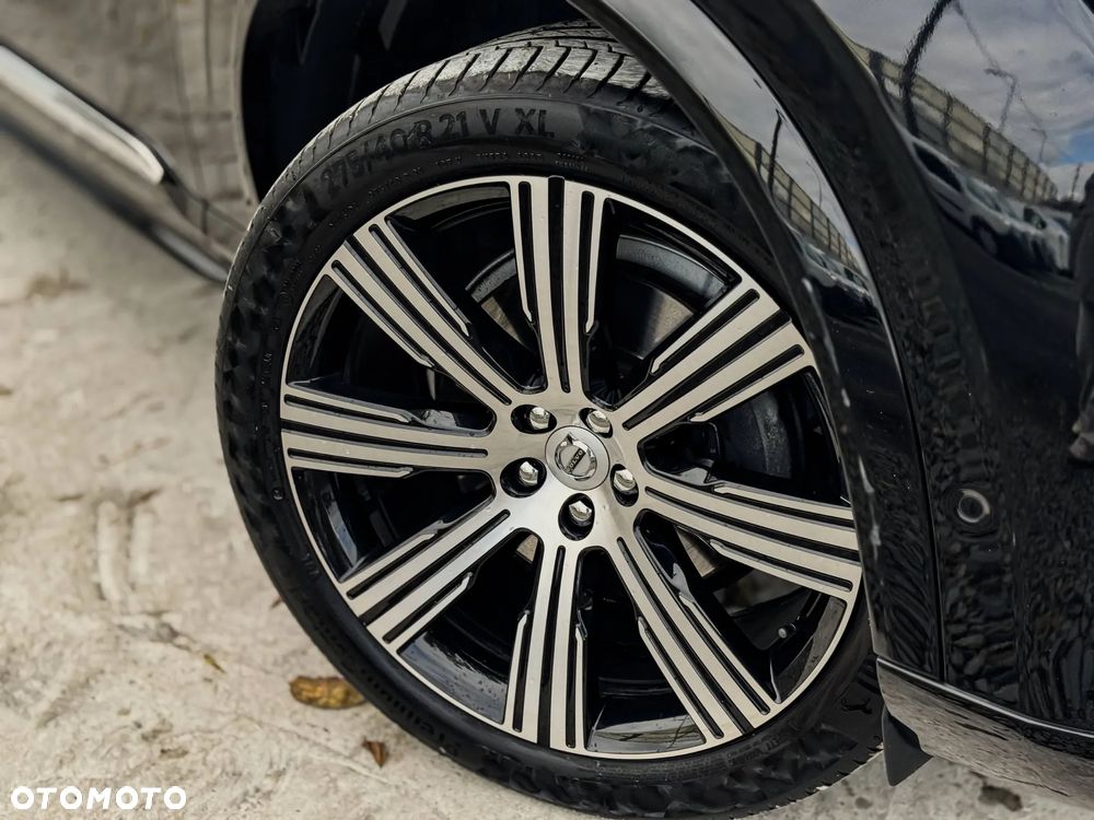 Volvo XC 90 B5 D AWD Plus Bright 7os - 24