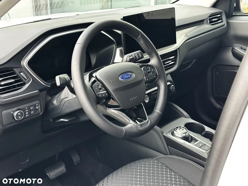 Ford Kuga 2.5 FHEV FWD Titanium eCVT - 12