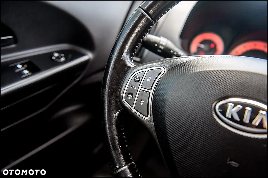 Kia Ceed - 19