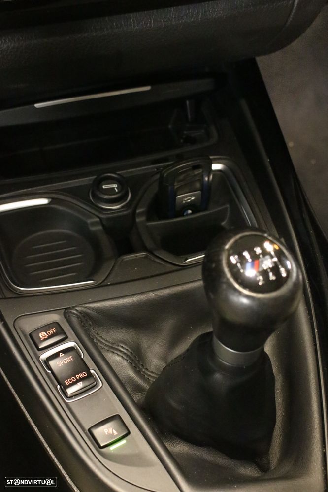 BMW 118 i Pack M Shadow - 23