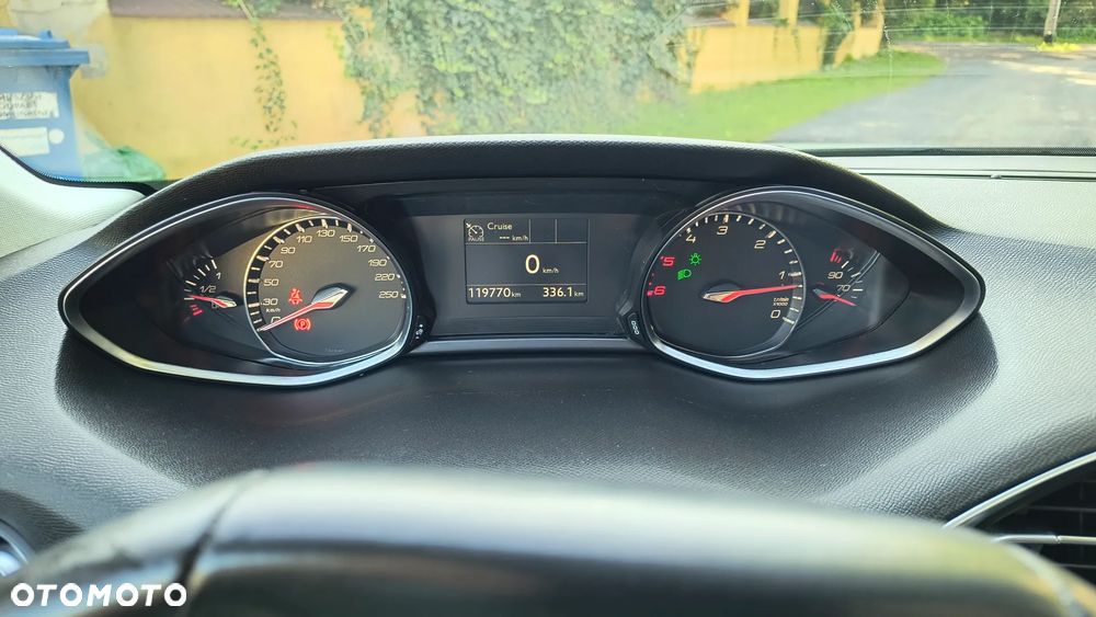 Peugeot 308 - 11