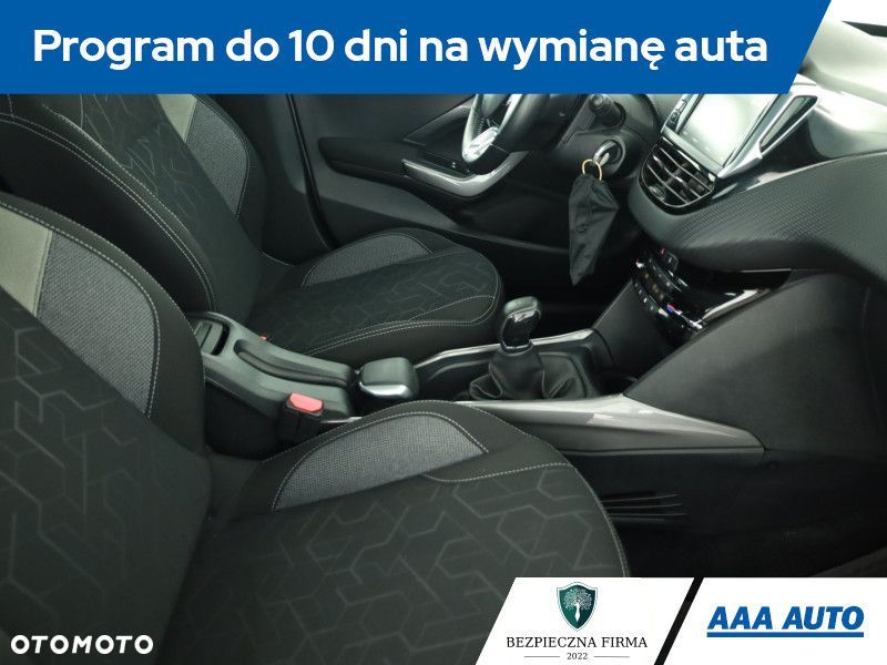 Peugeot 2008 - 9