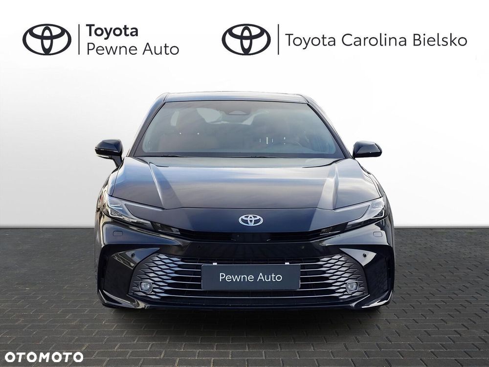 Toyota Camry - 5