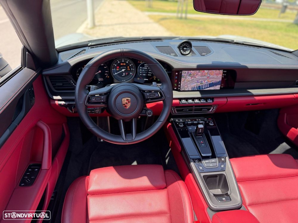 Porsche 911 (992) - 18