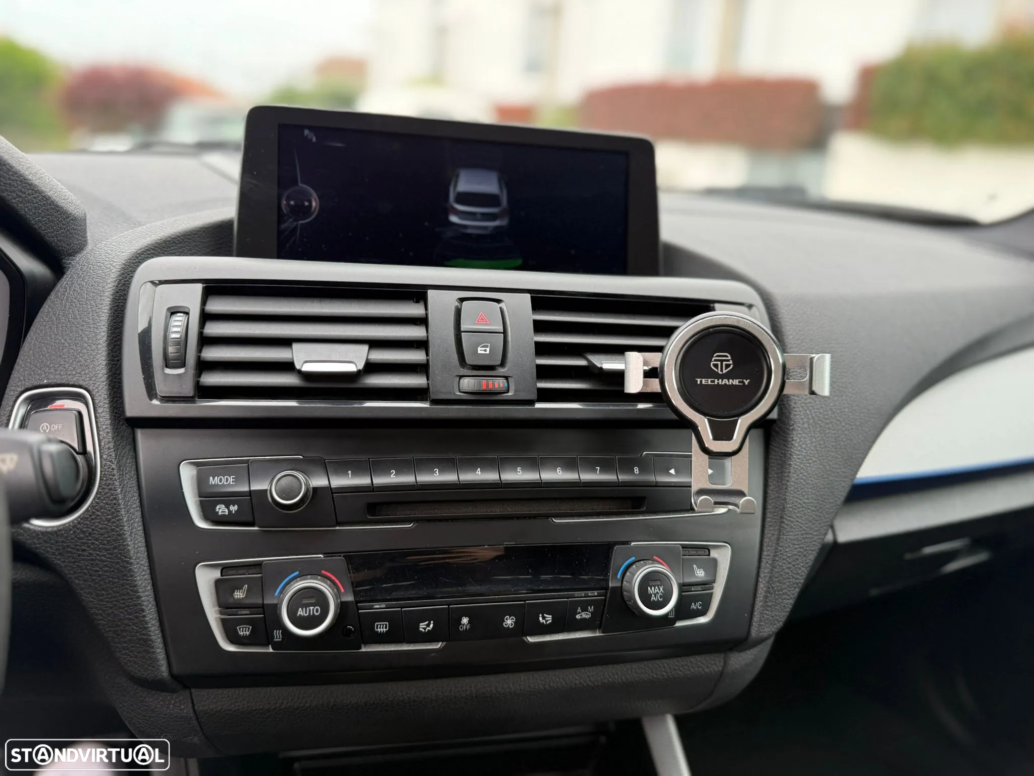BMW 118 d Pack M - 11