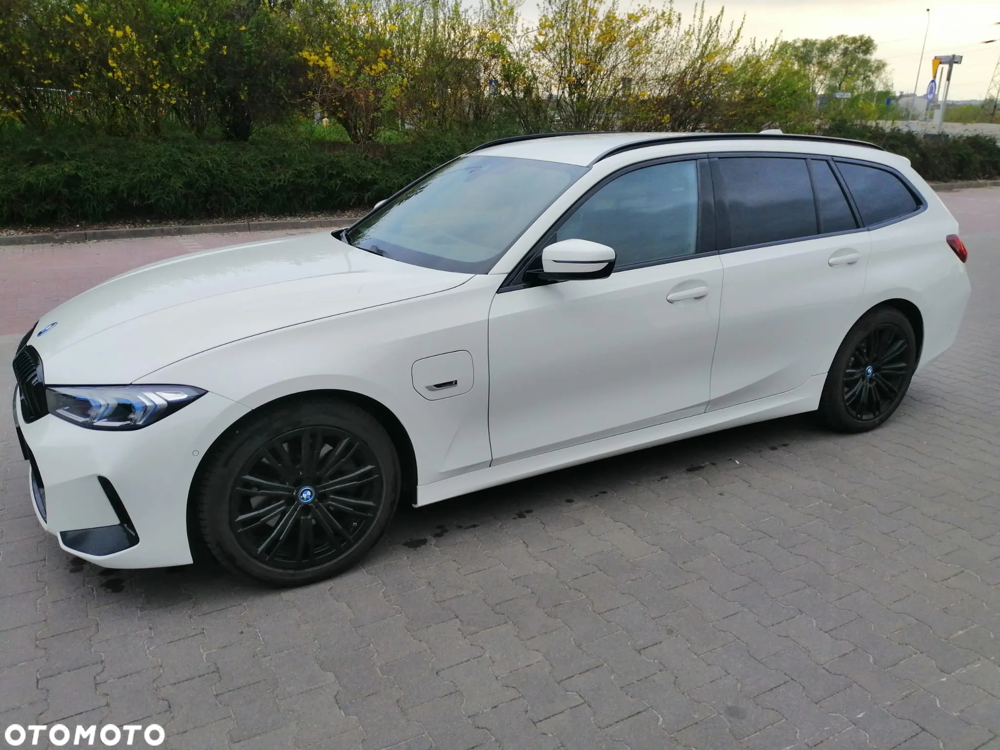 BMW Seria 3 330e M Sport sport - 18