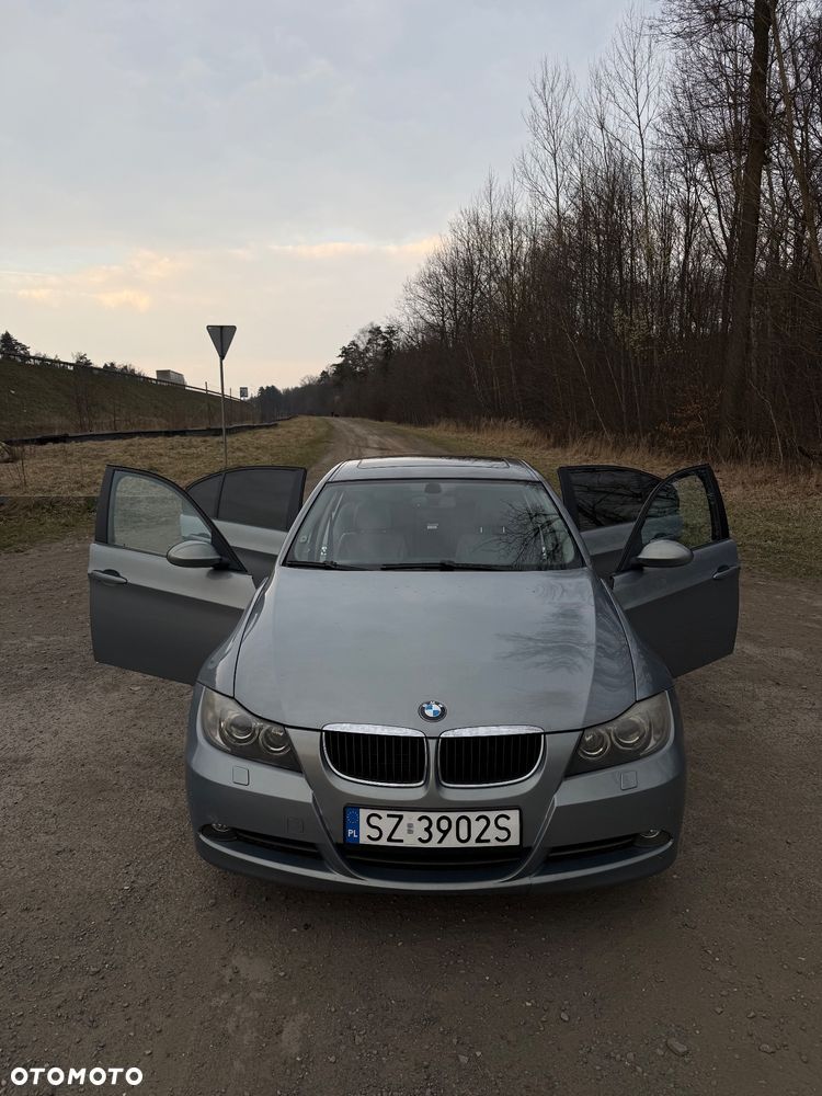 BMW Seria 3 320i - 10