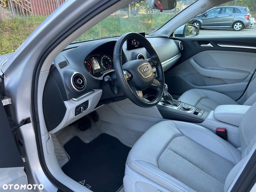 Audi A3 Sportback - 8