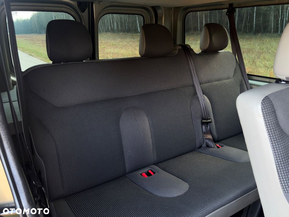 Opel Vivaro L2H1 2.9t - 36