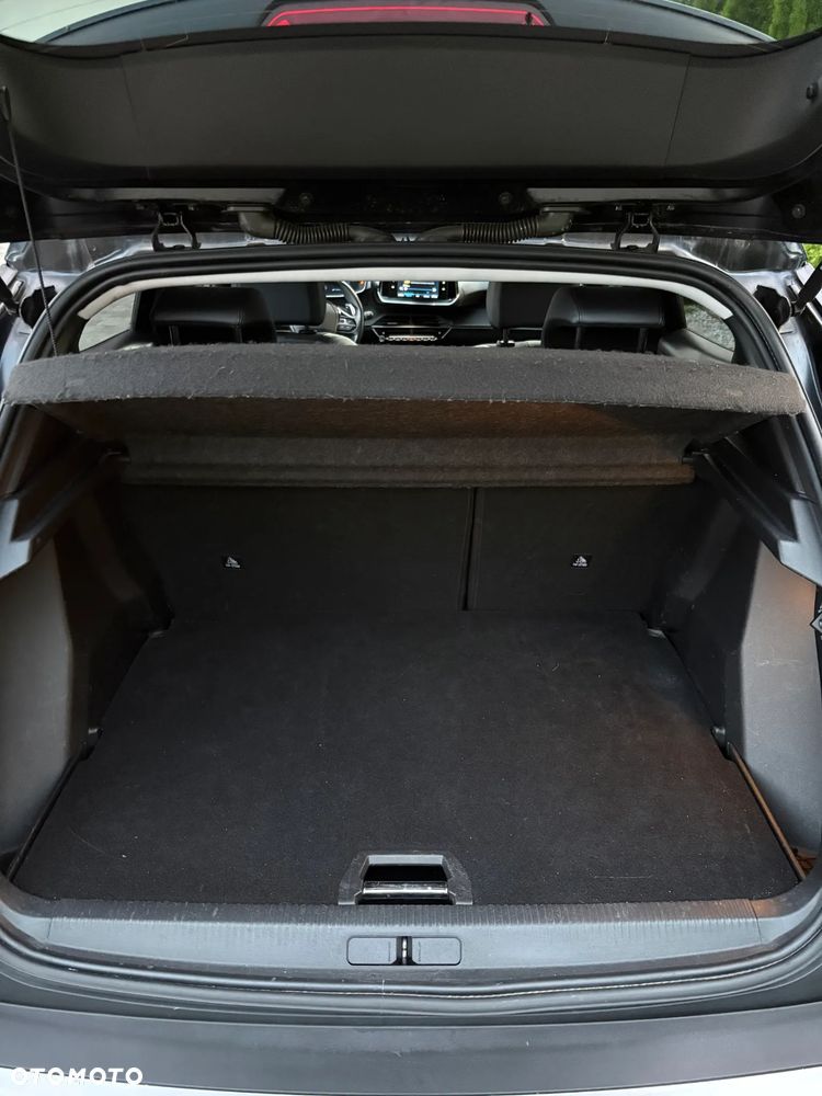 Peugeot 2008 1.5 BlueHDi Allure Pack S&S EAT8 - 16