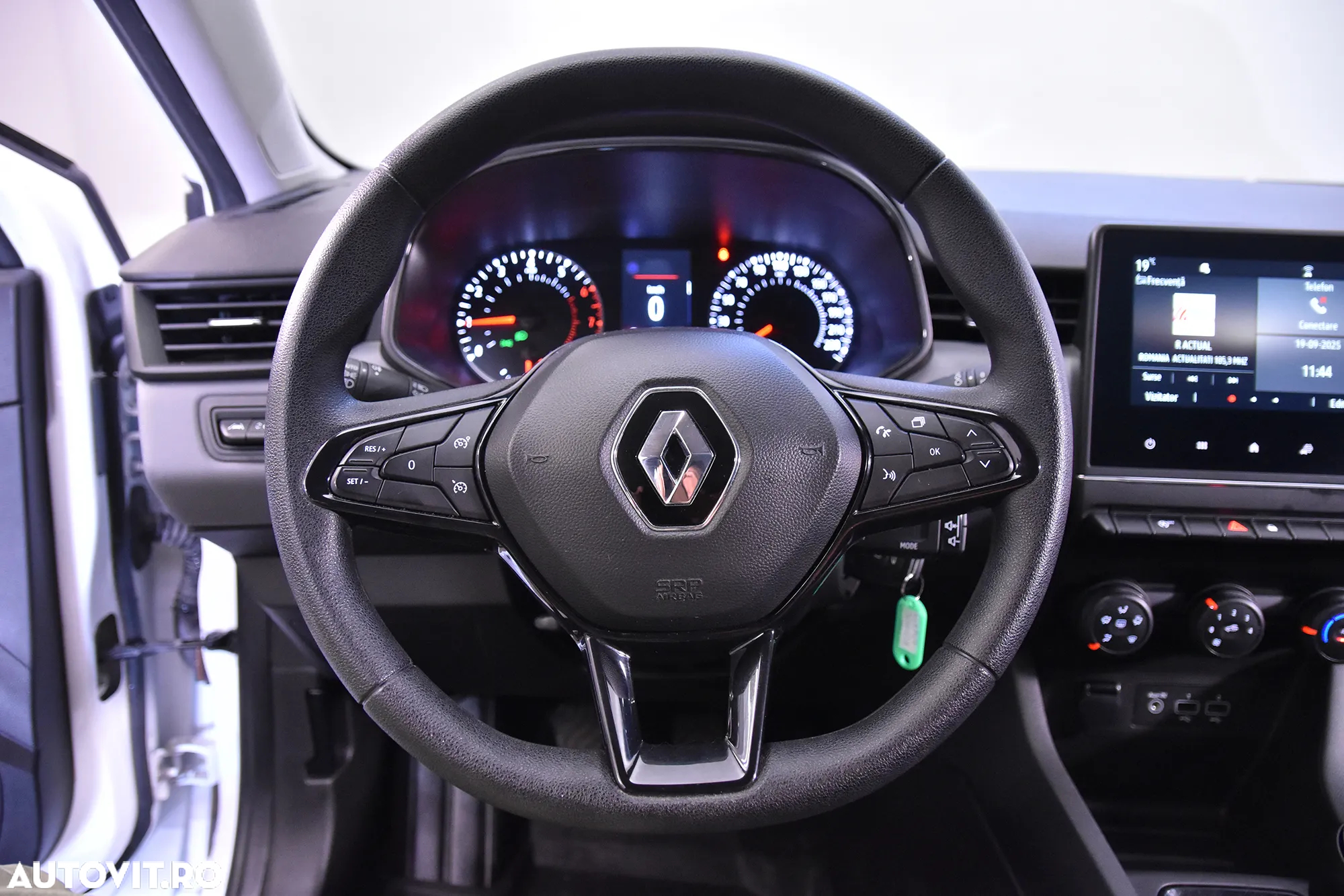 Renault Clio - 15