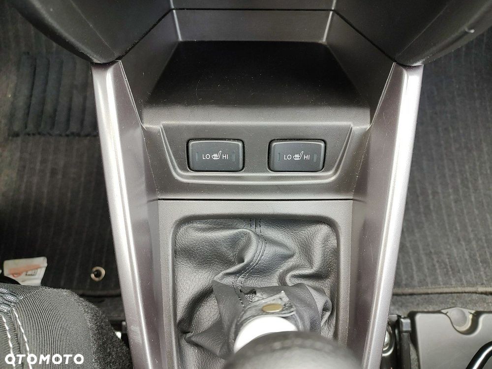 Suzuki Vitara 1.4 Boosterjet mHEV Premium 2WD - 19