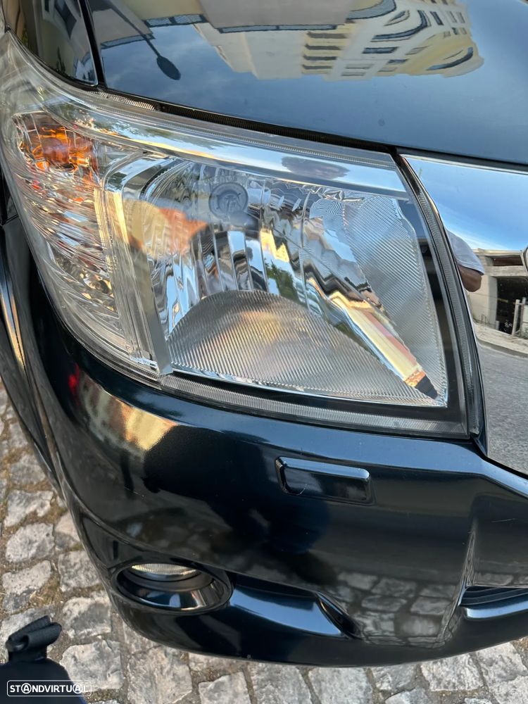 Toyota Hilux 2.5 D-4D 2WD CD CM+AC+PM - 9