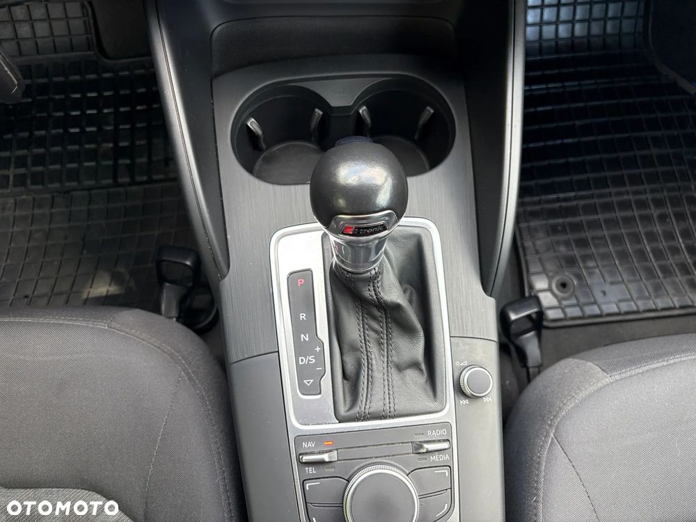 Audi A3 Limousine 1.4 TFSI Ambition S tronic - 11