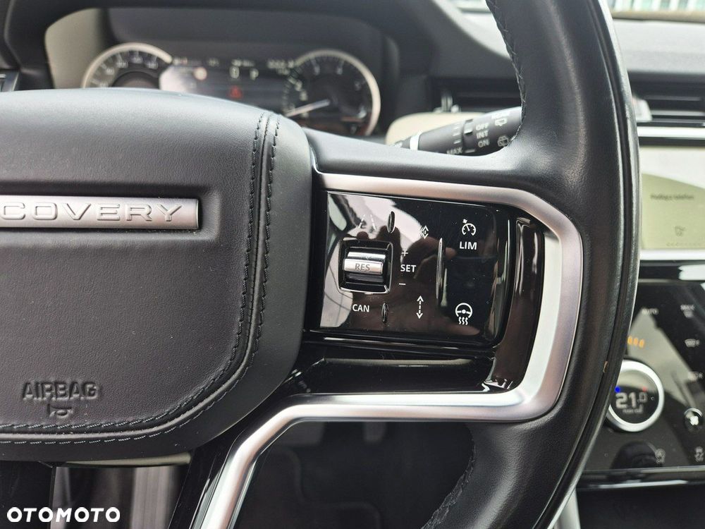 Land Rover Discovery Sport - 32