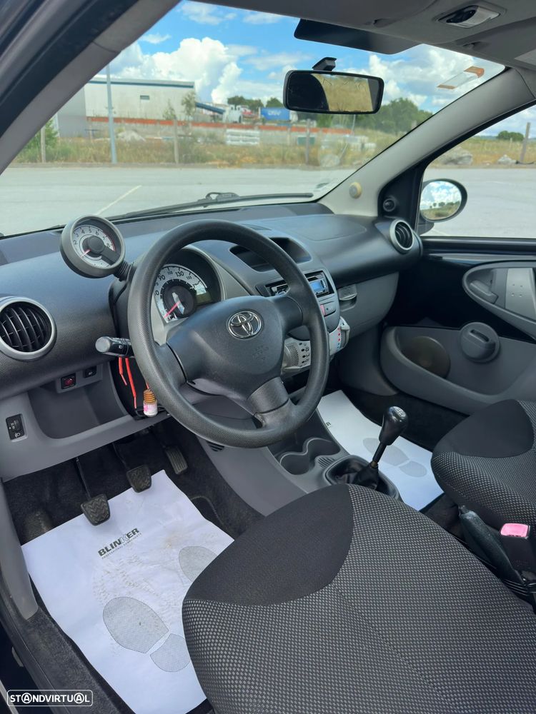 Toyota Aygo 1.0 Plus - 9