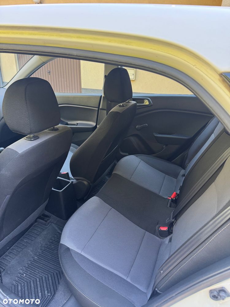 Hyundai i20 1.2 Comfort - 8