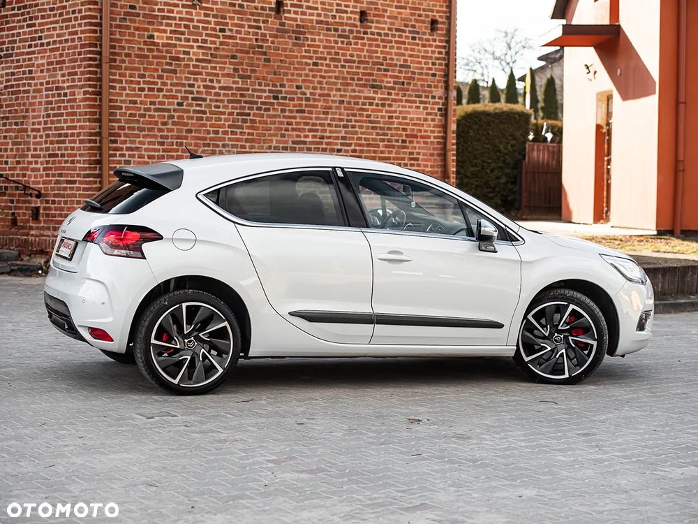Citroën DS4 HDi 165 Pure Pearl - 8