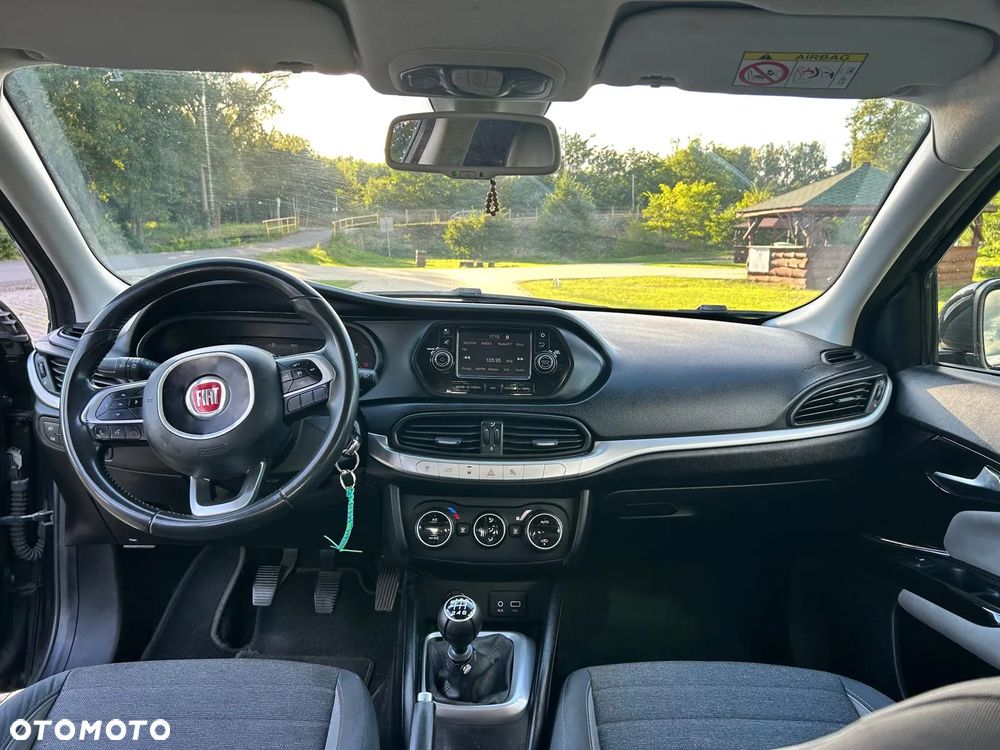 Fiat Tipo 1.6 MultiJet 16v Lounge - 10