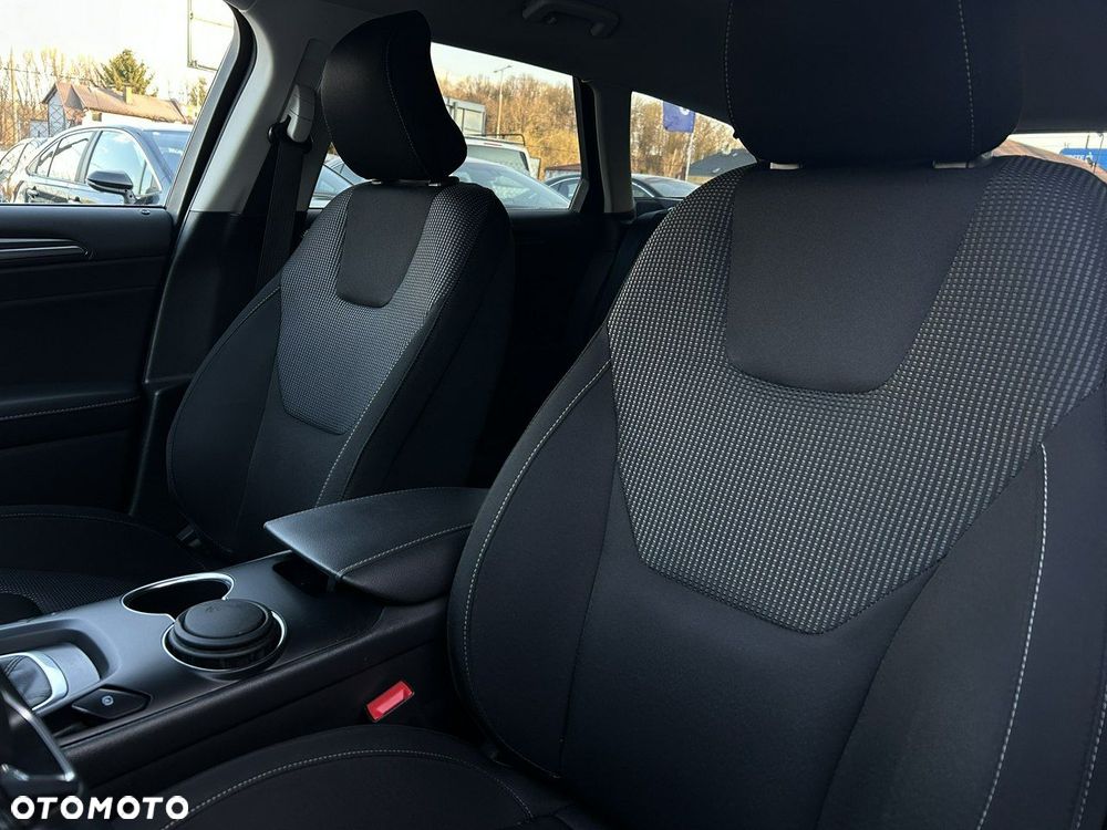 Ford Mondeo 2.0 TDCi Titanium - 11