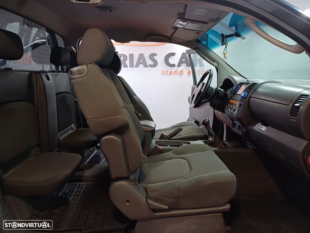 Nissan Navara 2.5 dCi KC SE Comfort - 11