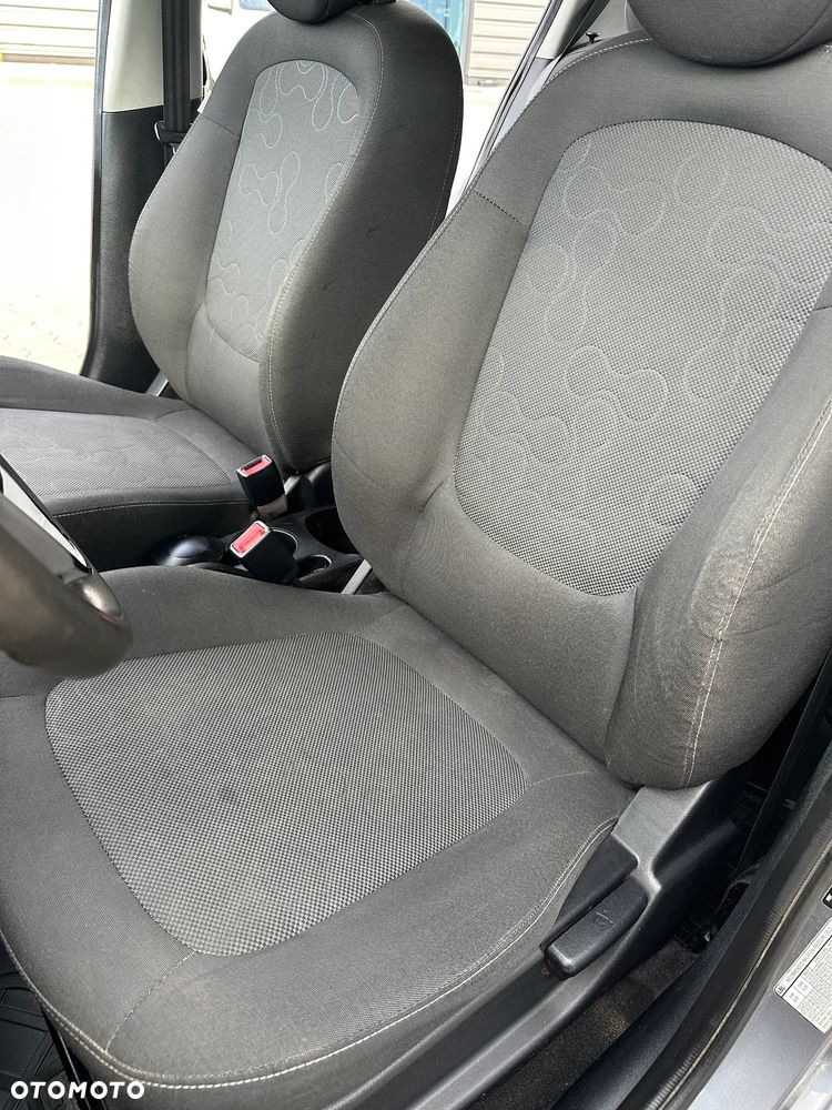 Hyundai i20 - 27