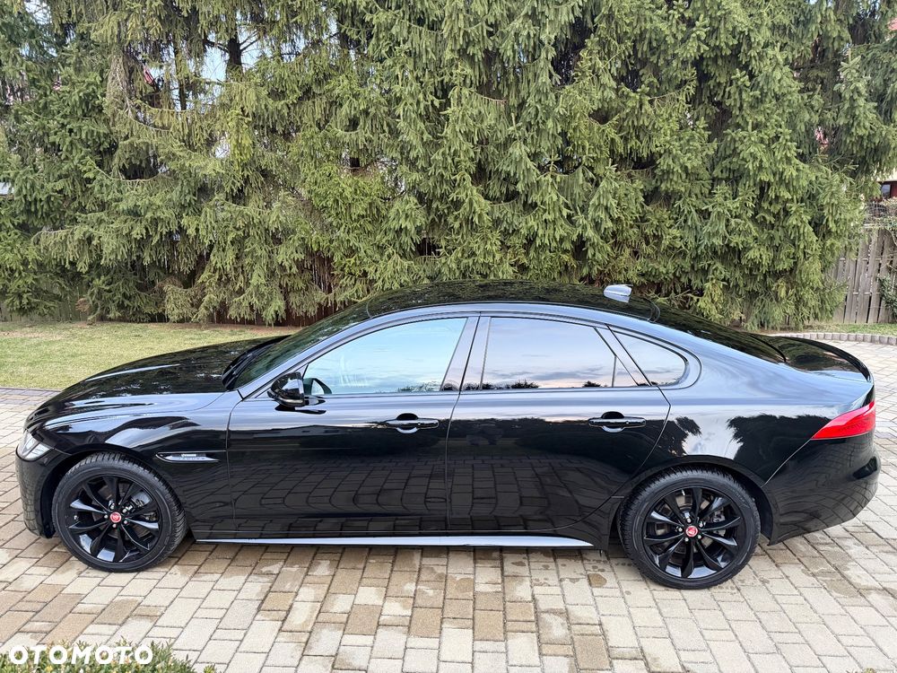 Jaguar XF 2.0 i4D AWD R-Sport - 5