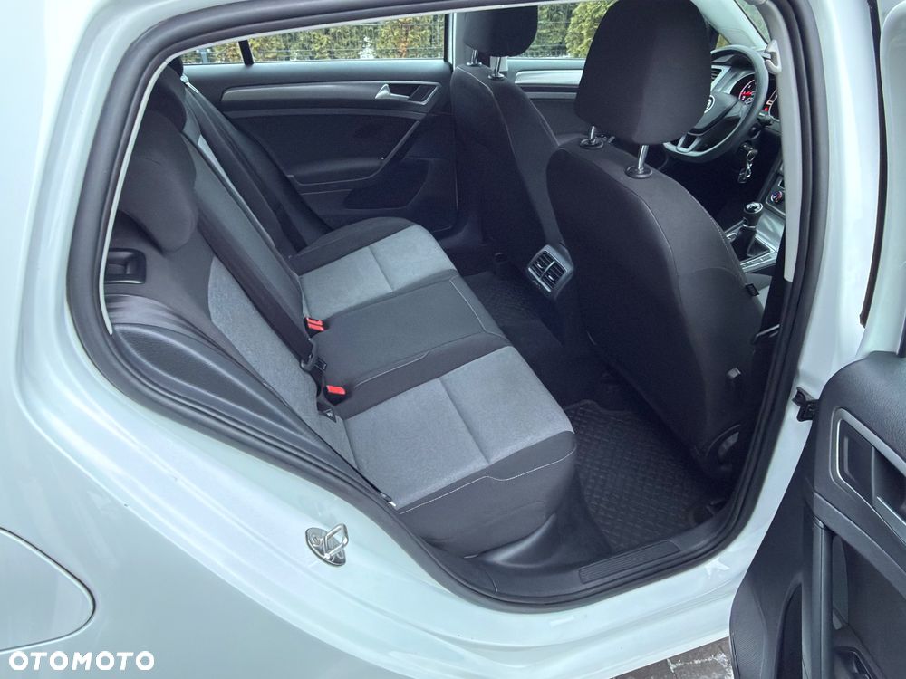 Volkswagen Golf 1.2 TSI BMT Trendline EU6 - 18