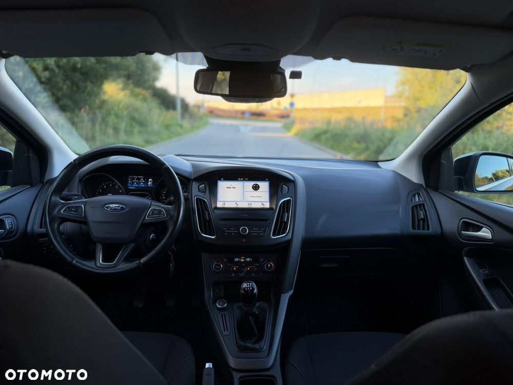 Ford Focus 1.6 SYNC Edition - 4