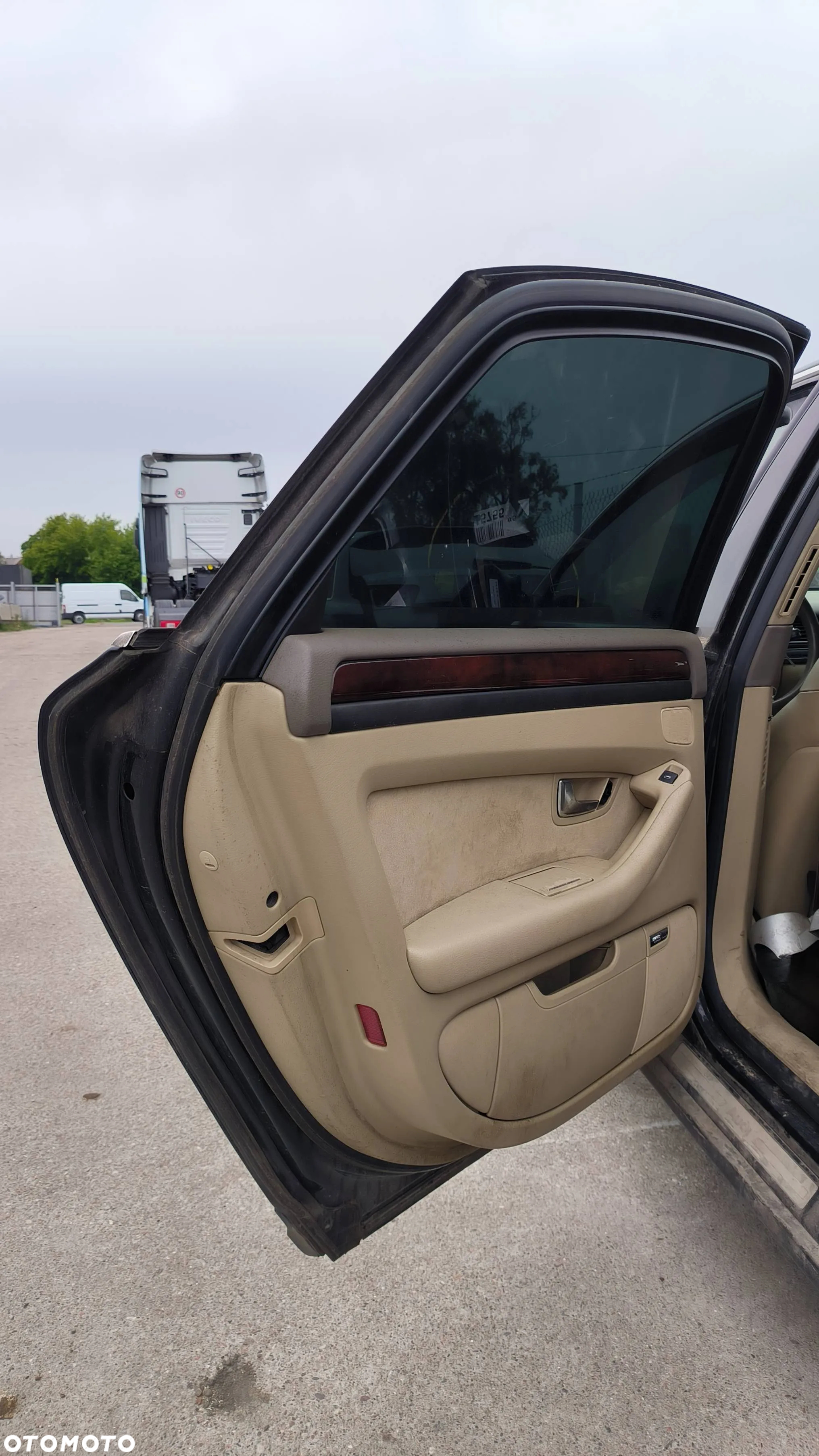Drzwi lewe/prawe tył Audi A8 D3 4.0 TDI V8 LZ9W MAŁY GRILL NIE LONG - 12