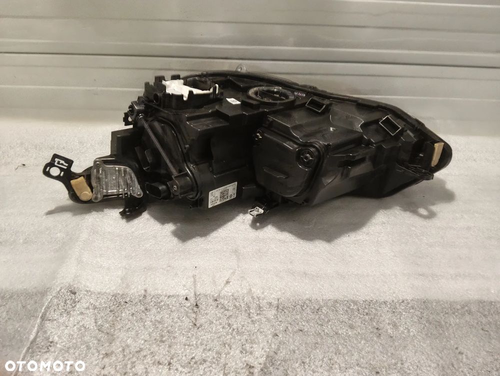 Volkswagen Golf VIII GTE FULL LED PRZÓD STRONA PRAWA LAMPA PRZÓD 5H1941060B - 8
