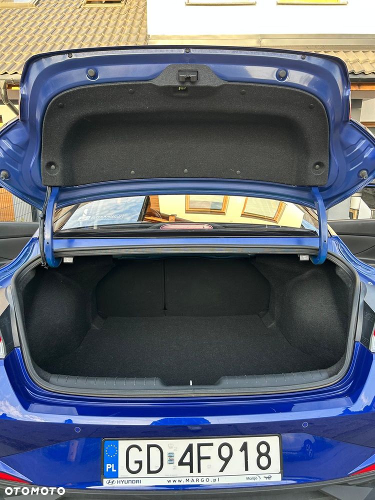 Hyundai Elantra 1.6 Modern - 30