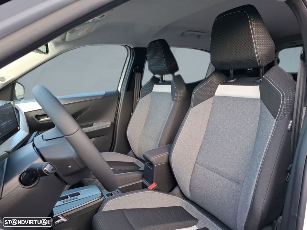 Opel Frontera 1.2 Hybrid GS eDCT — fotografia 5