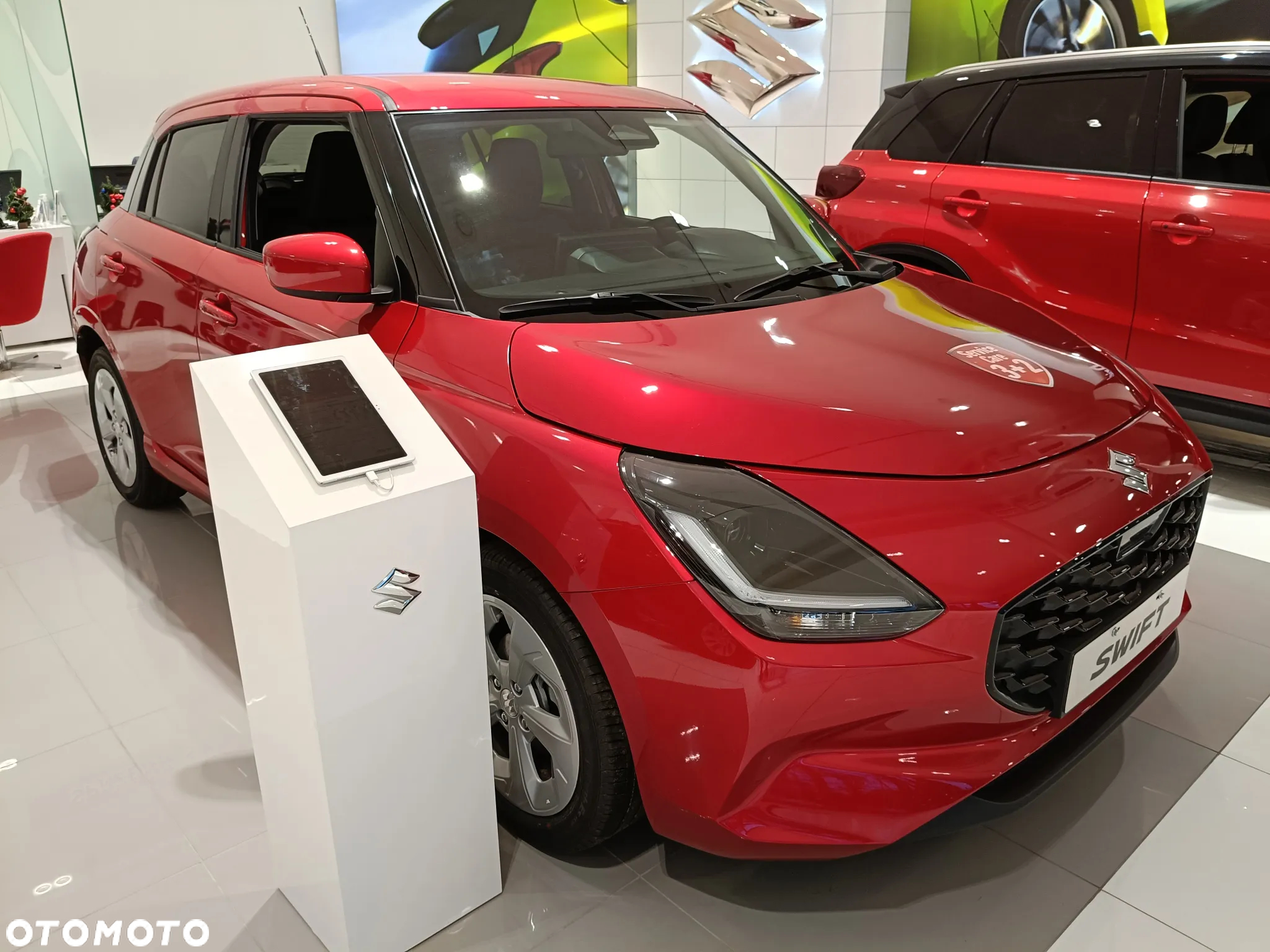 Suzuki Swift 1.2 Dualjet SHVS Premium Plus CVT - 3