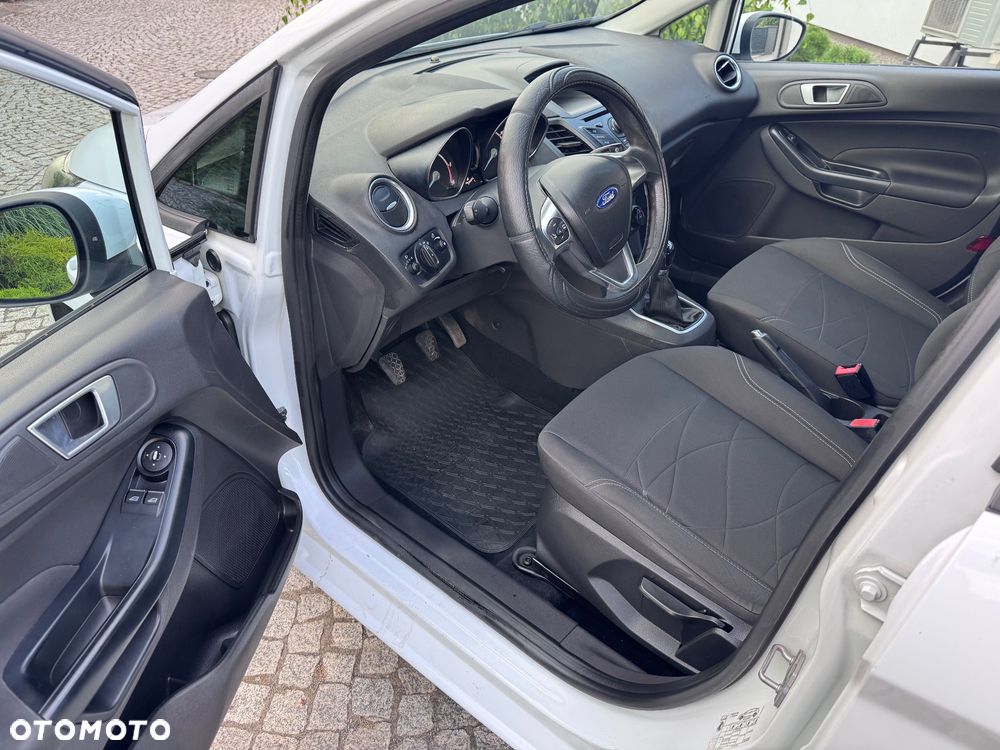 Ford Fiesta - 26