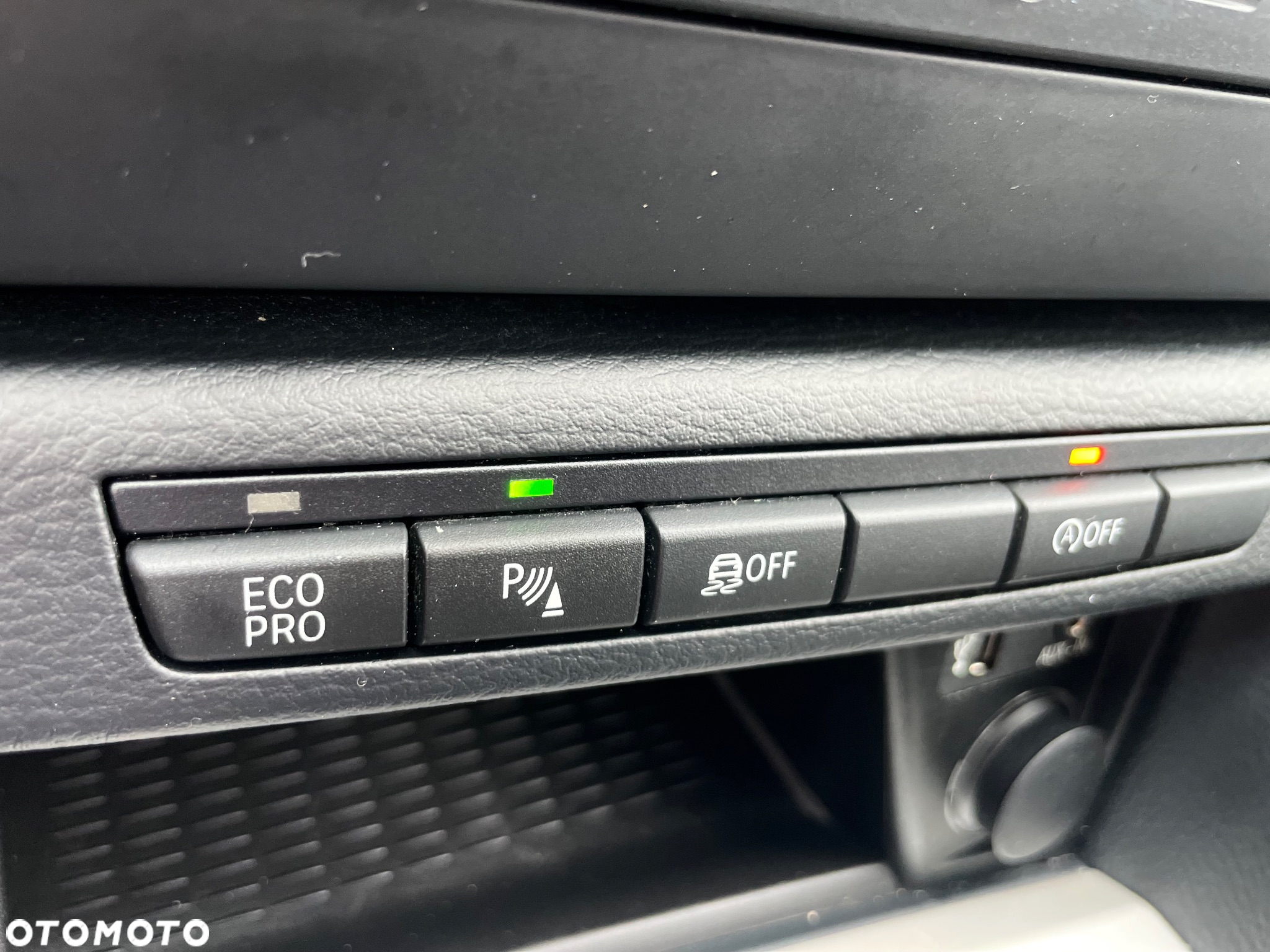 BMW X1 sDrive18d Sport Line - 24
