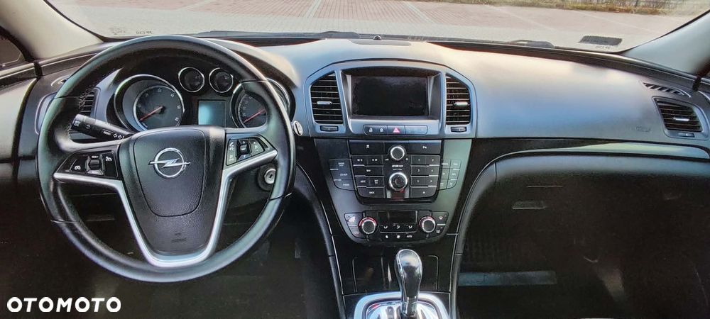 Opel Insignia 2.0 CDTI - 10