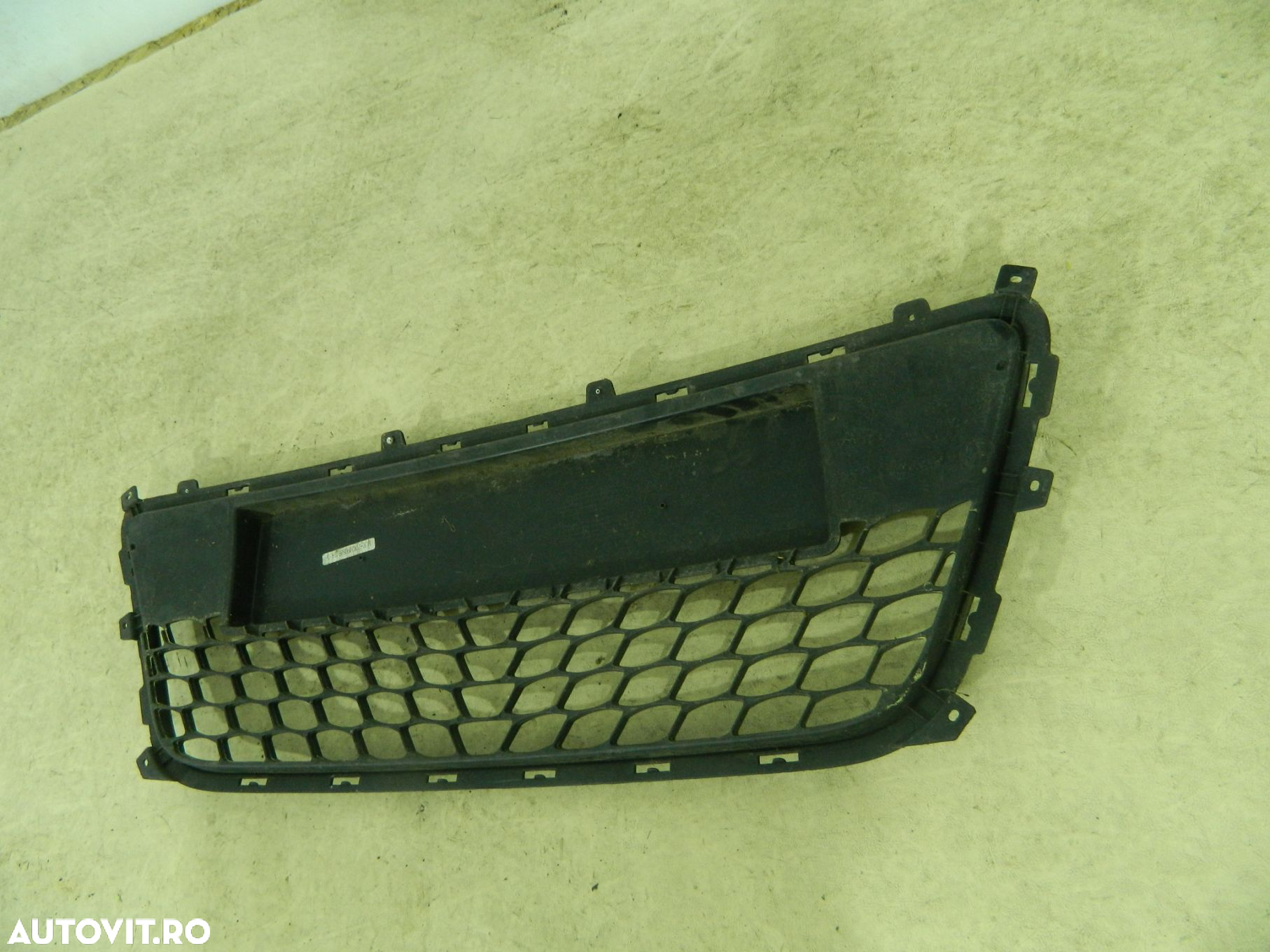 Grila centrala bara fata dintre proiectoare, Hyundai I30, 2007, 2008, 2009, 2010, , 86561-2R000 - 5