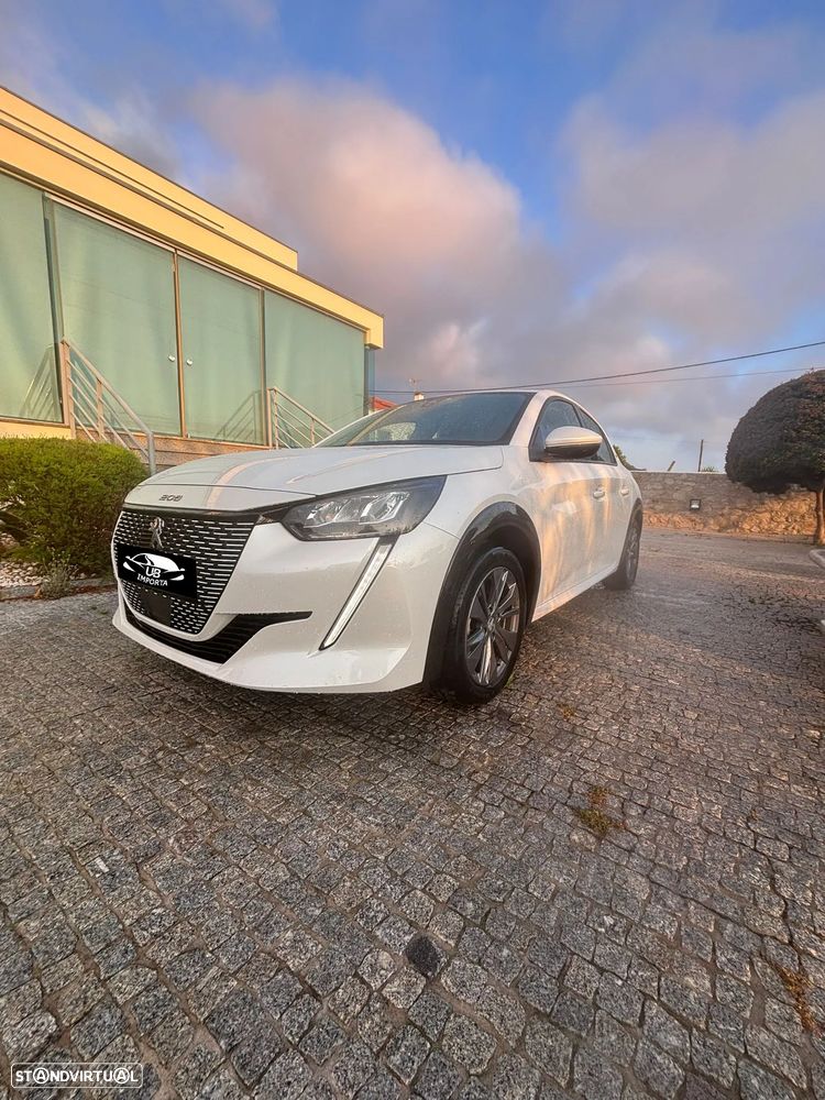 Peugeot e-208 Allure Pack - 1
